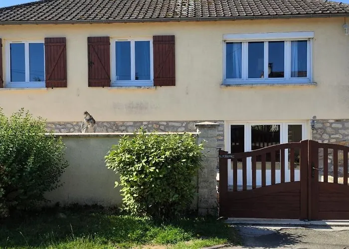 Maison De Village Avec Exterieur